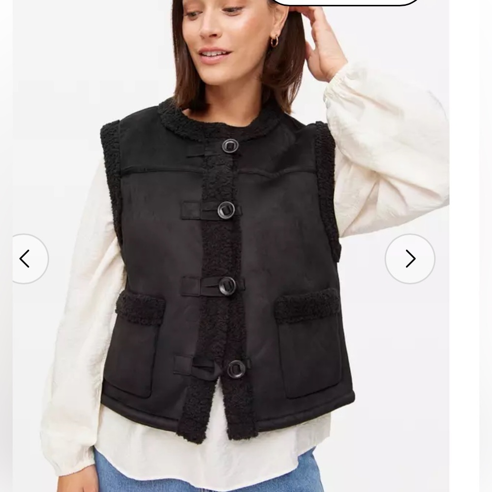 ✌️4/$20🤘Tu faux shearling vest